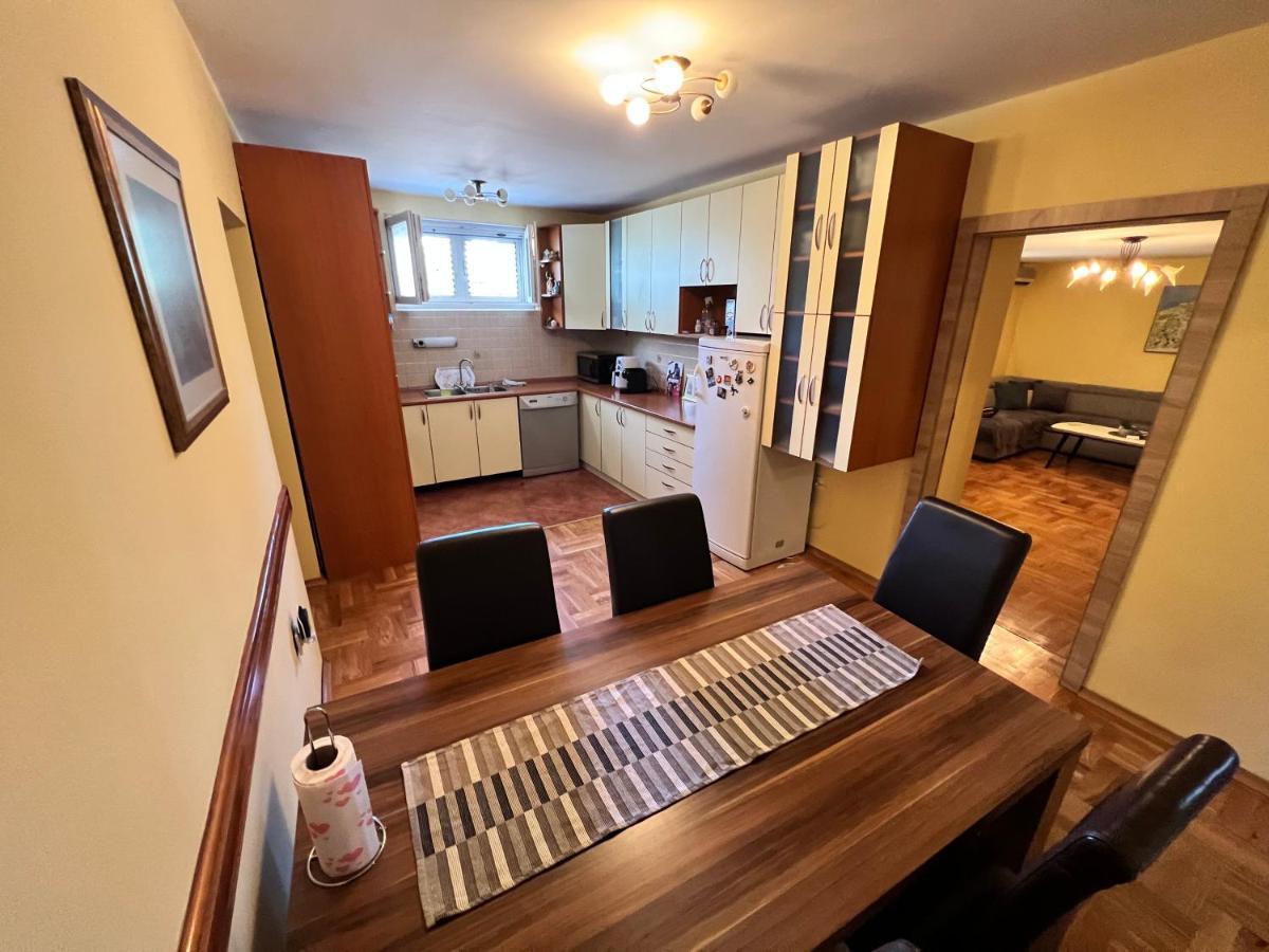 Central Park Apartment Подгорица Экстерьер фото